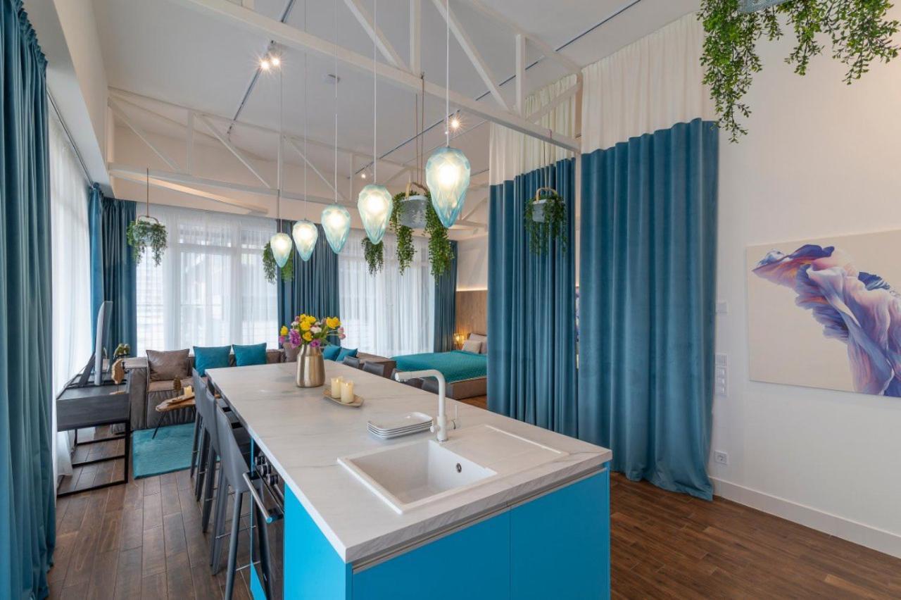 Stylish 1 Bedroom Studio Near Most City Dnipro Exterior foto