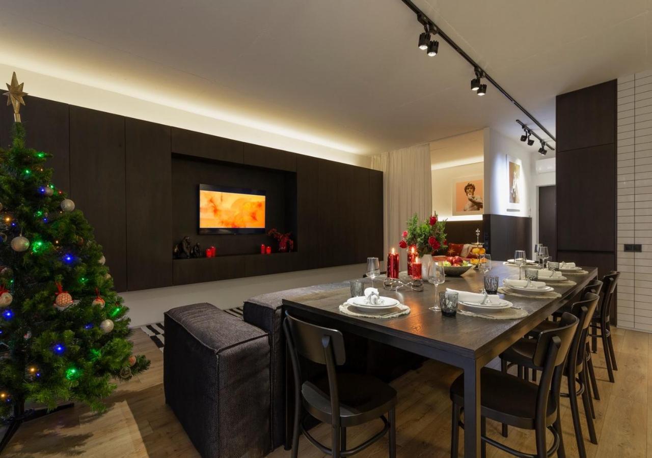 Stylish 1 Bedroom Studio Near Most City Dnipro Exterior foto